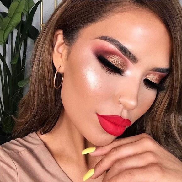 Girlactik Liquid Metallic Eyeshadow in Glam - Picture 5 of 10